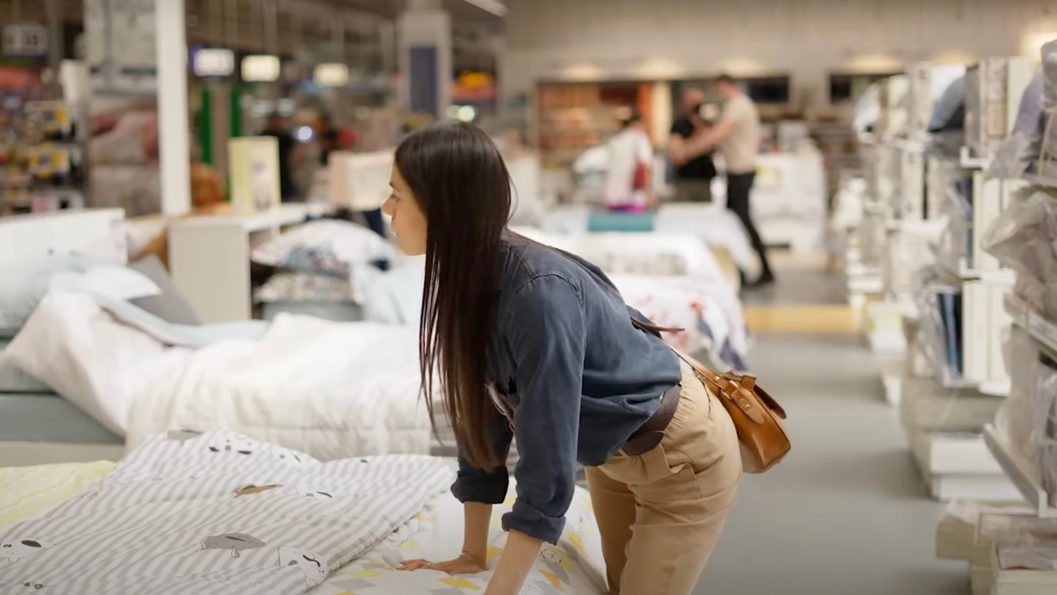 How to test a mattress in-store